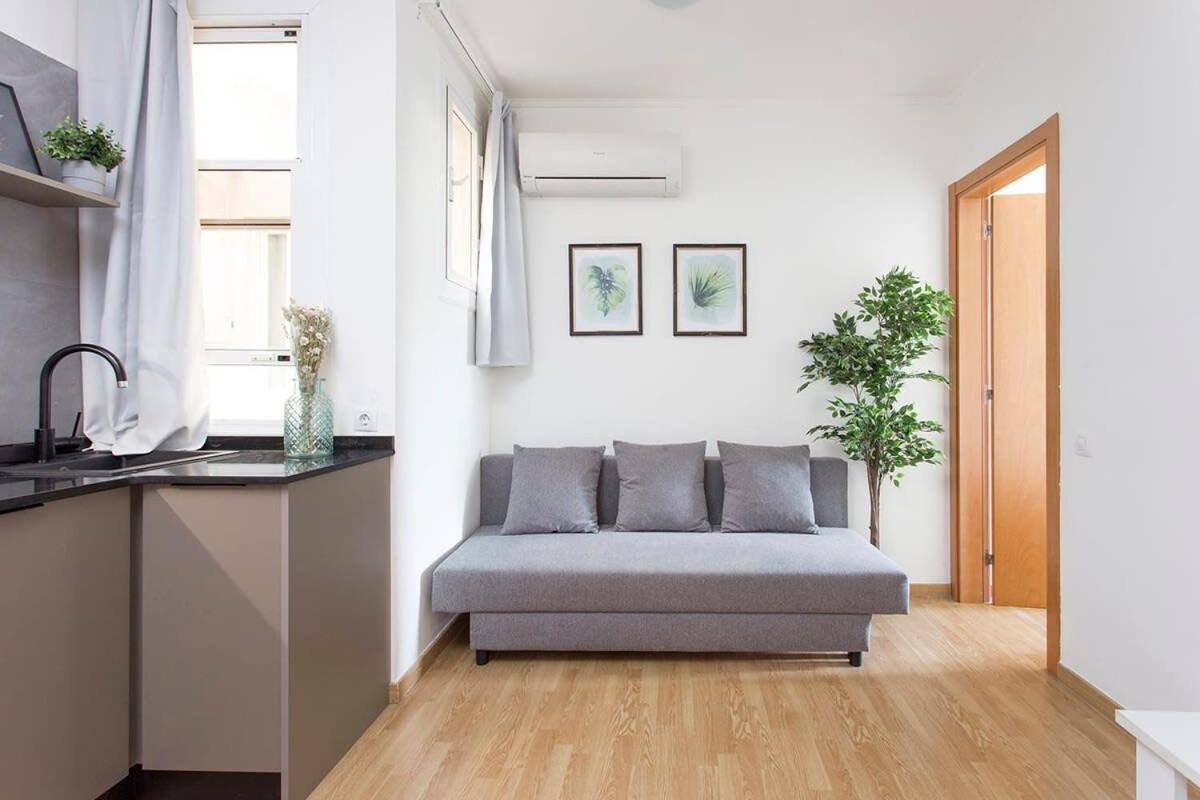 Sunny 3bd Only For Families In Poblenou Next To The Sea! Appartamento Barcellona